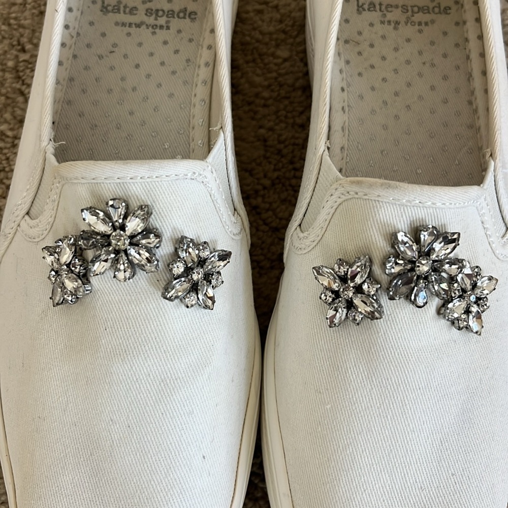 Kate Spade White Casual Sneakers with Minimalist Design - Picture 3 of 12